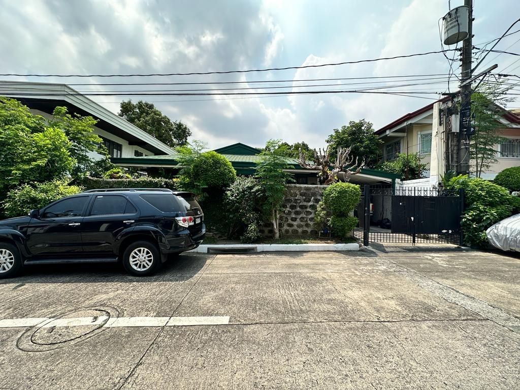 FS: Residential Lot in Capitol 8, Pasig City.